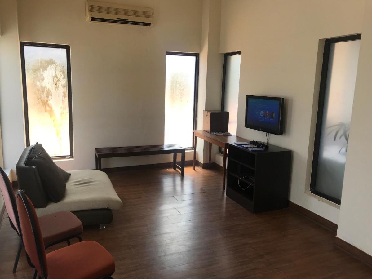 Premium Apartment In Tarudhan Valley Golf Resort Manesar Eksteriør billede